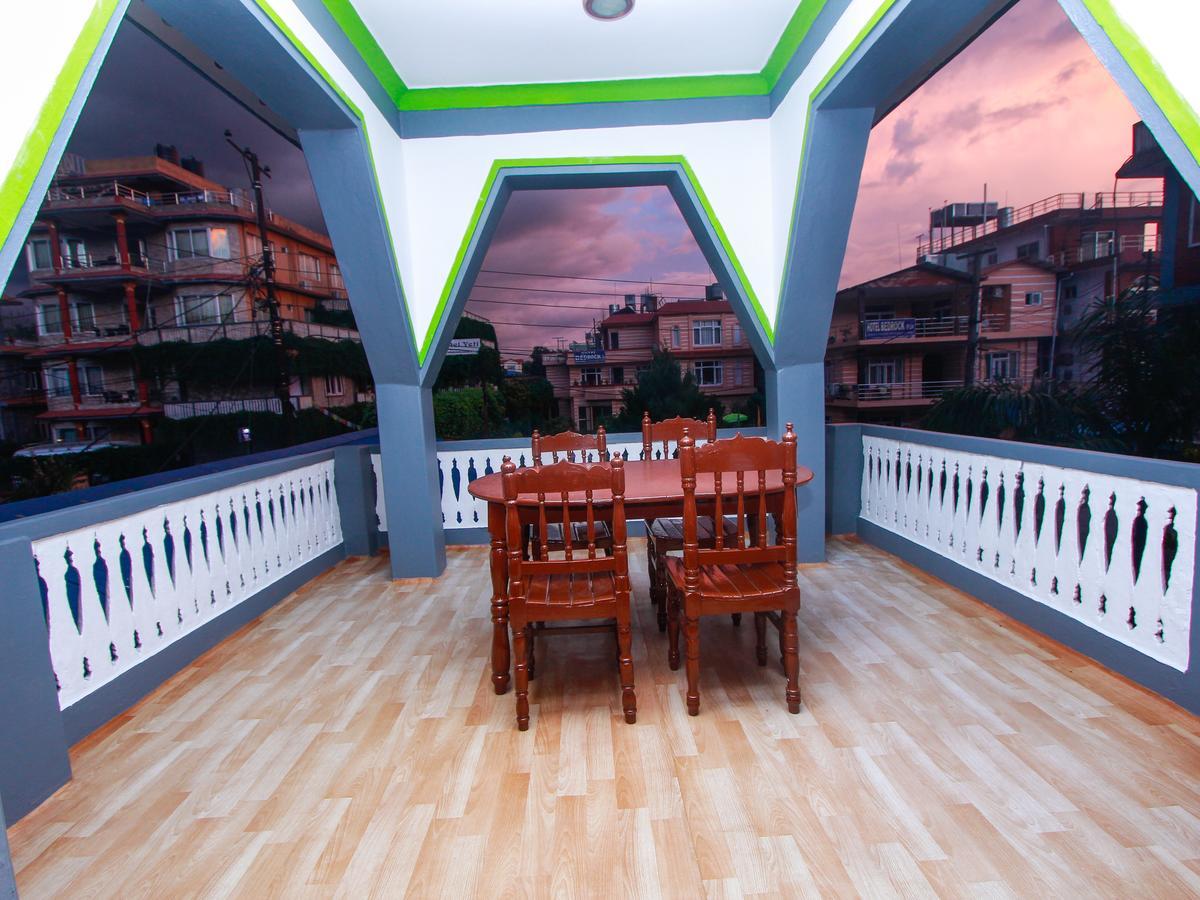 Pokhara Backpackers Hostel Esterno foto