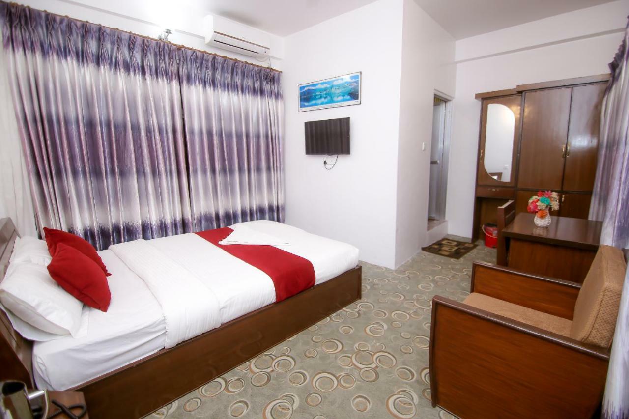 Pokhara Backpackers Hostel Esterno foto